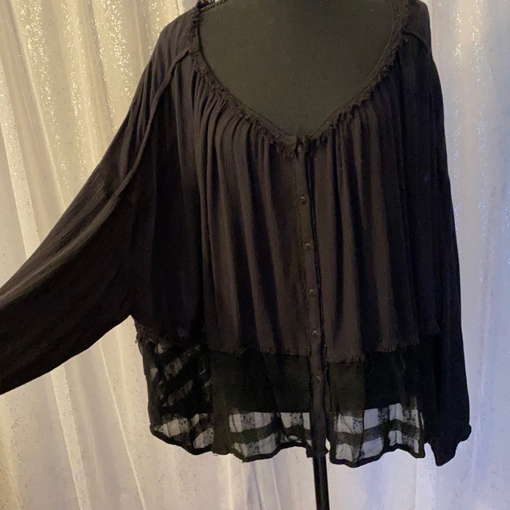 FREE PEOPLE black blouse with detailed bottom half